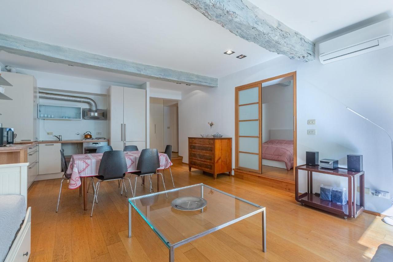 Pleasant Central Apartment With Garden Bolonia Exterior foto