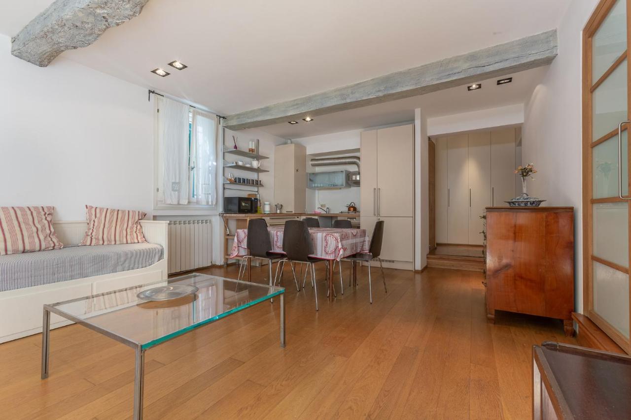 Pleasant Central Apartment With Garden Bolonia Exterior foto